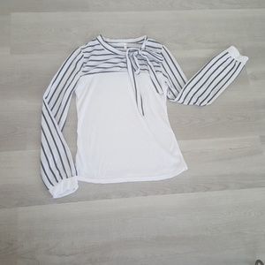 Business/casual blouse